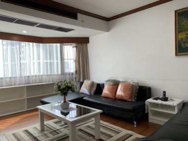 **ลดราคา**ปล่อยเช่า! !! บ้านสวนเพชร สุขุมวิท 39 ใกล้รถไฟฟ้า BTS พร้อมพงษ์ ในราคาเพียง 50, 000บาท/เดือน 2 ห้องนอน 2 ห้องน้ำ 132. 91ตรม. เฟอร์นิเจอร์ครบพร้อมเข้าอยู่