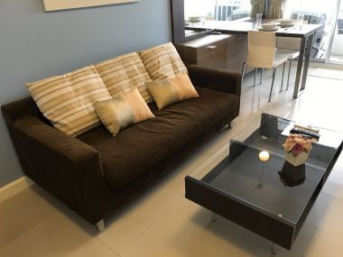 ** Hot Deal! ** For rent at The Clover Thonglor 1 Bedroom 1 Bathroom 36 sqm. 15,000 THB/month Fully furnished