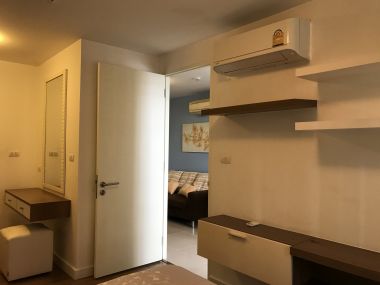 ** Hot Deal! ** For rent at The Clover Thonglor 1 Bedroom 1 Bathroom 36 sqm. 15,000 THB/month Fully furnished
