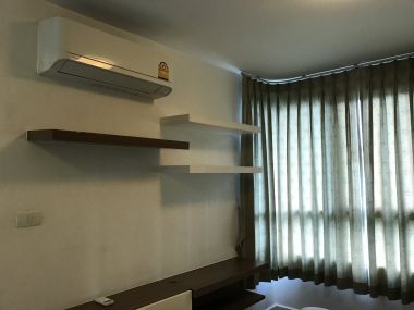 ** Hot Deal! ** For rent at The Clover Thonglor 1 Bedroom 1 Bathroom 36 sqm. 15,000 THB/month Fully furnished