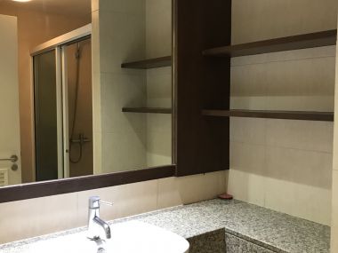 ** Hot Deal! ** For rent at The Clover Thonglor 1 Bedroom 1 Bathroom 46 sqm. 20,000 THB/month Fully furnished
