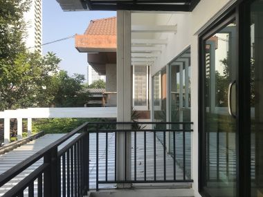 Single Detached House in Ekkamai 12 (Thonglor 10) for SALE
