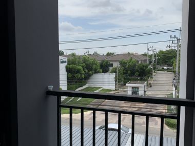 New Home office (Near Central Rachapreuk)