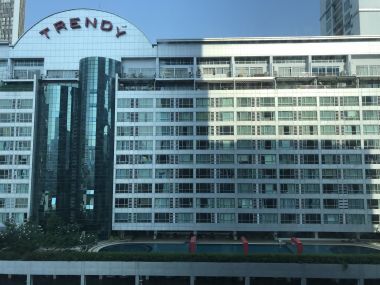 HYDE SUKHUMVIT 13 , For Sale/Rent  , Near BTS Nana, only 50 meters, unblocked view