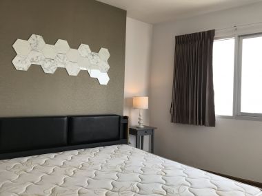 SUPALAI PARK EAKAMAI-THONGLOR  70sq.m. 40fl. facing North Nice View, Fully Furnished