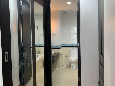 For rent! ! ! at CitiSmart Sukhumvit 18 2 Bedroom 2 Bathroom 45, 000/month Fully furnished (can negotiate )