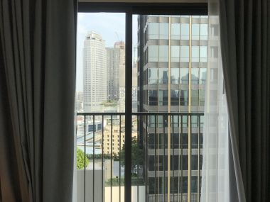 ** Super Deal! ** For rant at Noble Remix 1 Bedroom 1 Bathroom 63 sqm. corner view 37,000THB/month Fully furnished