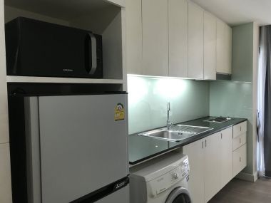 ** Super Deal! ** For rant at Noble Remix 1 Bedroom 1 Bathroom 63 sqm. corner view 37,000THB/month Fully furnished
