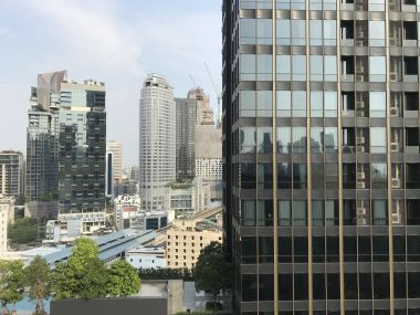 ** Super Deal! ** For rant at Noble Remix 1 Bedroom 1 Bathroom 63 sqm. corner view 37,000THB/month Fully furnished