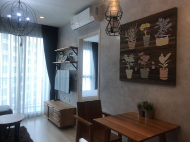 For rent and For Sale at Quinn Ratchada 1 Bedroom 1 Bathroom 17,000THB/month Sell price 4.2M Fully furnished