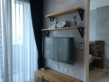 For rent and For Sale at Quinn Ratchada 1 Bedroom 1 Bathroom 17,000THB/month Sell price 4.2M Fully furnished