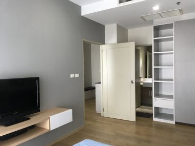 ให้เช่า Noble Reveal ราคาดี เพียง 25, 000บาท/เดือน 1 ห้องนอน 1 ห้องน้ำ 49ตรม ห้องใหญ่อยู่สบาย (ราคาต่อรองได้) ใกล้ BTS เอกมัย เฟอร์นิเจอร์ครบพร้อมเข้าอยู่