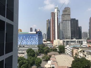 ให้เช่า Noble Reveal ราคาดี เพียง 25, 000บาท/เดือน 1 ห้องนอน 1 ห้องน้ำ 49ตรม ห้องใหญ่อยู่สบาย (ราคาต่อรองได้) ใกล้ BTS เอกมัย เฟอร์นิเจอร์ครบพร้อมเข้าอยู่