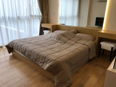 ปล่อยเช่า! Via Botani Sukhumvit 47 ในราคาเพียง 50,000 บาท/เดือน 2 ห้องนอน 2 ห้องน้ำ 72 ตรม. เฟอร์นิเจอร์ครบพร้อมเข้าอยู่ (ต่อรองราคาได้)