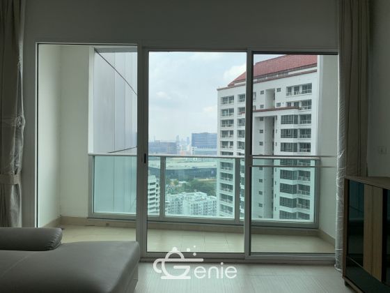 HOT++ For rent at Millennium Residence Condominium Style Luxury 3 Bedroom 3 Bathroom Size 148 Sqm. 25th Floor75,000THB/month Fully furnished