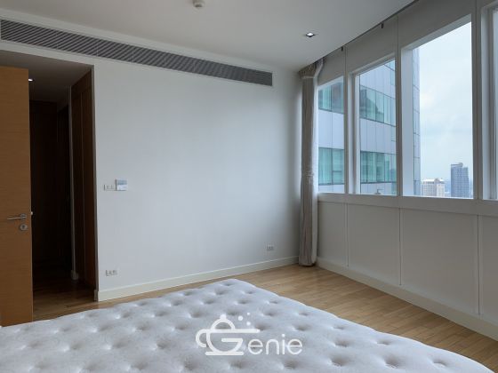 HOT++ For rent at Millennium Residence Condominium Style Luxury 3 Bedroom 3 Bathroom Size 148 Sqm. 25th Floor75,000THB/month Fully furnished