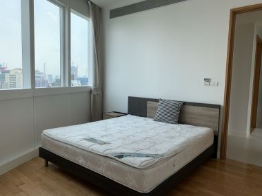 HOT++ For rent at Millennium Residence Condominium Style Luxury 3 Bedroom 3 Bathroom Size 148 Sqm. 25th Floor75,000THB/month Fully furnished