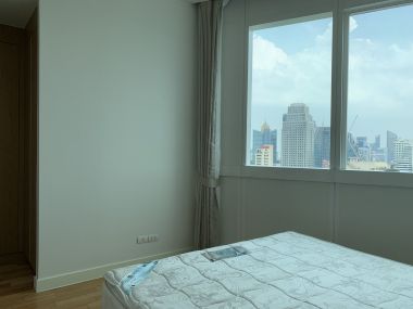 HOT++ For rent at Millennium Residence Condominium Style Luxury 3 Bedroom 3 Bathroom Size 148 Sqm. 25th Floor75,000THB/month Fully furnished