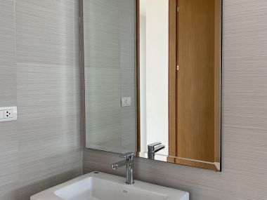 HOT++ For rent at Millennium Residence Condominium Style Luxury 3 Bedroom 3 Bathroom Size 148 Sqm. 25th Floor75,000THB/month Fully furnished