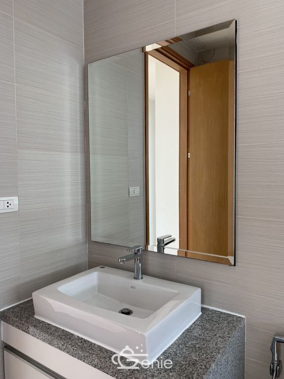 HOT++ For rent at Millennium Residence Condominium Style Luxury 3 Bedroom 3 Bathroom Size 148 Sqm. 25th Floor75,000THB/month Fully furnished
