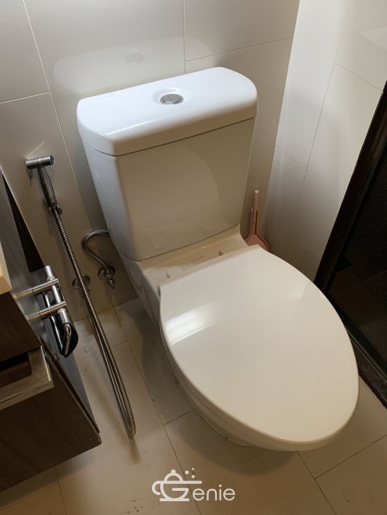 For rent at Via 49 1 Bedroom 1 Bathroom 20, 000THB/month Fully furnished