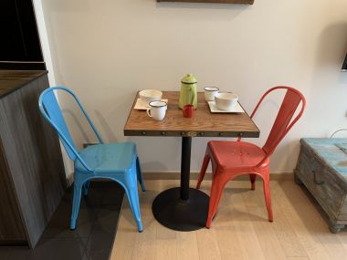 For rent at Via 49 1 Bedroom 1 Bathroom 20, 000THB/month Fully furnished