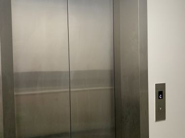 ปล่อยเช่า!!! Noble Ploenchit ในราคาเพียง 70, 000บาท/เดือน 2 ห้องนอน 2 ห้องน้ำ 75ตรม. ใกล้ BTS เพลินจิต เฟอร์นิเจอร์ครบพร้อมเข้าอยู่