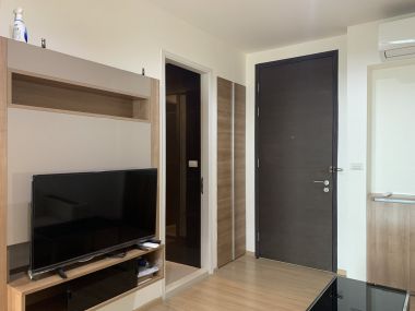 For rent! !! at Rhythm Sukhumvit 50 1 Bedroom 1 Bathroom 30, 000/month Fully furnished (can negotiate )