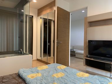 For rent! !! at Rhythm Sukhumvit 50 1 Bedroom 1 Bathroom 30, 000/month Fully furnished (can negotiate )