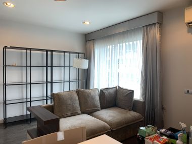 ให้เช่า! ! !The Crest Sukhumvit 49 2 ห้องนอน 2 ห้องน้ำ เพียง 35, 000บาท/เดือน ตกแต่งใหม่พร้อมเข้าอยู่ ใกล้ BTS ทองหล่อ