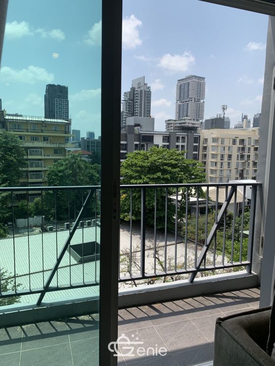 For rent! ! ! at The Crest Sukhumvit 49 2 Bedroom 2 Bathroom 35, 000/month Fully furnished