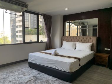 For rent! ! ! at The Waterford Park Sukhumvit 53 1 Bedroom 1 Bathroom 18, 000/month Fully furnished
