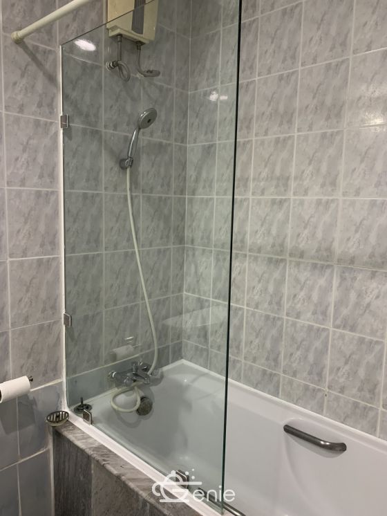 For rent! ! ! at The Waterford Park Sukhumvit 53 1 Bedroom 1 Bathroom 18, 000/month Fully furnished