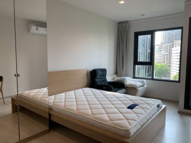 Condo for Sale! at Life One Wireless 28 Sq. m. 1 Bedroom 1 Bathroom 4,900,000 THB Transfer 50/50