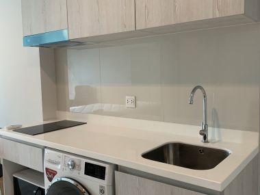 Condo for Sale! at Life One Wireless 28 Sq. m. 1 Bedroom 1 Bathroom 4,900,000 THB Transfer 50/50