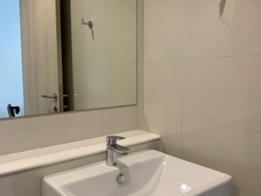 Condo for Sale! at Life One Wireless 28 Sq. m. 1 Bedroom 1 Bathroom 4,900,000 THB Transfer 50/50