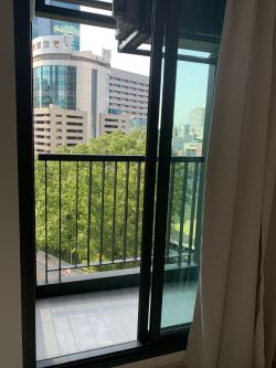 Condo for Sale! at Life One Wireless 28 Sq. m. 1 Bedroom 1 Bathroom 4,900,000 THB Transfer 50/50