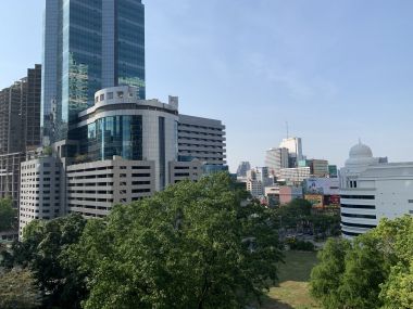 Condo for Sale! at Life One Wireless 28 Sq. m. 1 Bedroom 1 Bathroom 4,900,000 THB Transfer 50/50