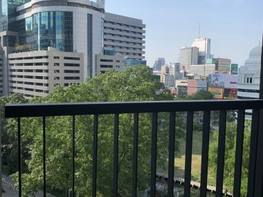 Condo for Sale! at Life One Wireless 28 Sq. m. 1 Bedroom 1 Bathroom 4,900,000 THB Transfer 50/50