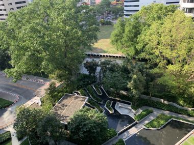 Condo for Sale! at Life One Wireless 28 Sq. m. 1 Bedroom 1 Bathroom 4,900,000 THB Transfer 50/50