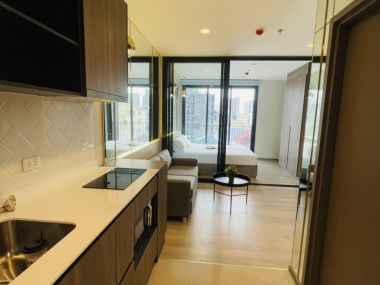 Sell The Line Phahonyothin Park, near bts 5, Lat Phrao intersection, shopping area