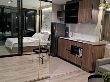 Sell The Line Phahonyothin Park, near bts 5, Lat Phrao intersection, shopping area