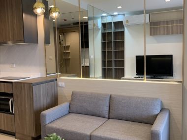 Sell The Line Phahonyothin Park, near bts 5, Lat Phrao intersection, shopping area