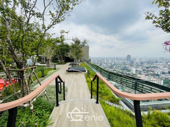 For rent The line phahonyothin park Near bts Ha Yaek Lat Phrao Station