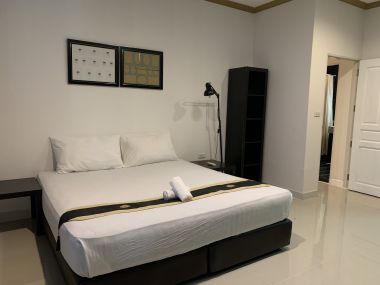 CONDO FOR RENT at The Waterford Park 1 Bedroom 1 Bathroom 17, 500THb/month Fully furnished