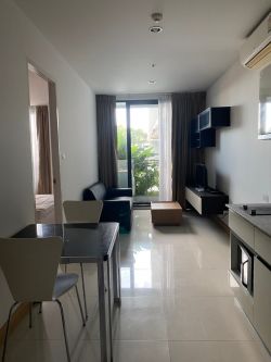 Rent 𝐓𝐡𝐞 𝐏𝐫𝐞𝐬𝐢𝐝𝐞𝐧𝐭 𝟖𝟏 1 bedroom, 1 bathroom, size 38 sq.m., 13,000 baht / month.