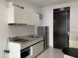 Rent 𝐓𝐡𝐞 𝐏𝐫𝐞𝐬𝐢𝐝𝐞𝐧𝐭 𝟖𝟏 1 bedroom, 1 bathroom, size 38 sq.m., 13,000 baht / month.