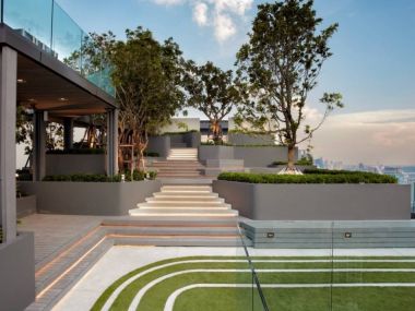 Cozy unit for rent on Wireless