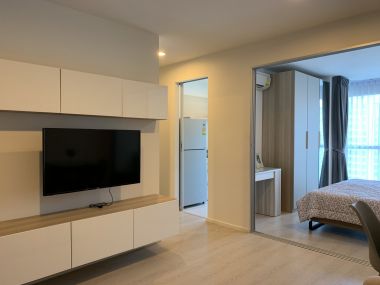 For rent! !! at Rhythm Sathorn - Narathiwas 1 Bedroom 1 Bathroom 20, 000THB/month Fully furnished