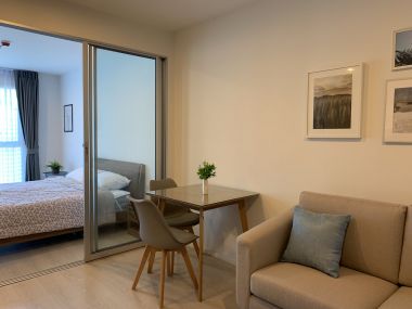 For rent! !! at Rhythm Sathorn - Narathiwas 1 Bedroom 1 Bathroom 20, 000THB/month Fully furnished